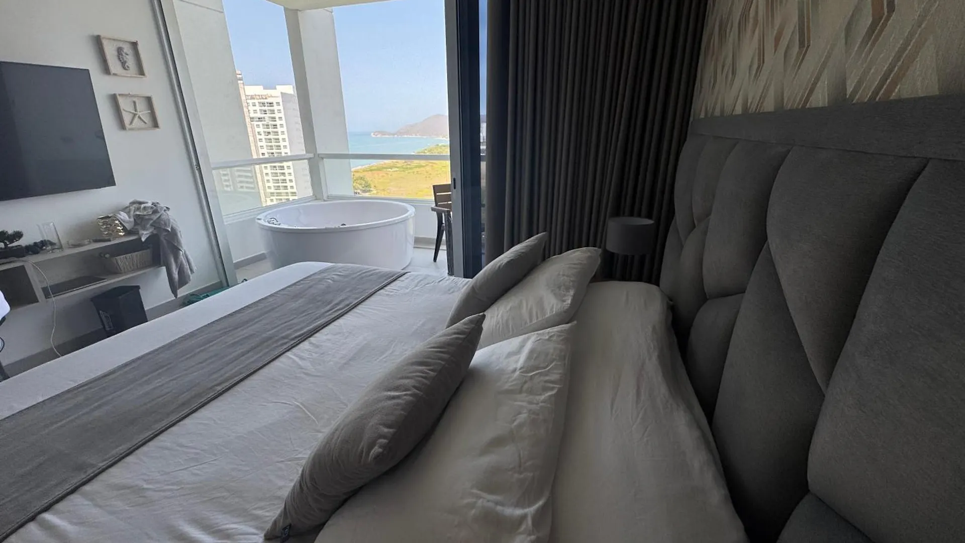 Apartment Suite Con Lujoso Jacuzzi, Piso 14 Y Vista Al Mar Santa Marta