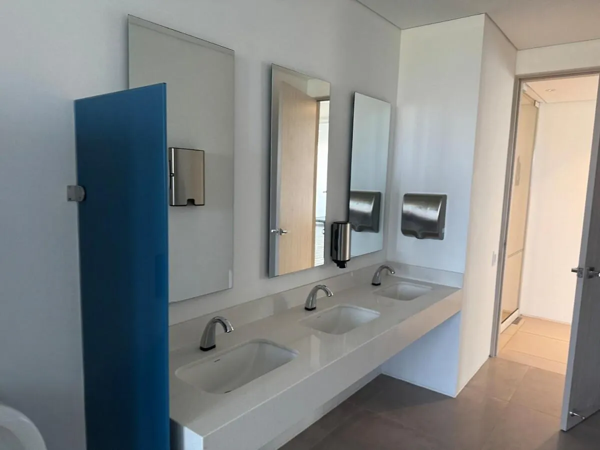 Suite Con Lujoso Jacuzzi, Piso 14 Y Vista Al Mar Santa Marta  Colombia