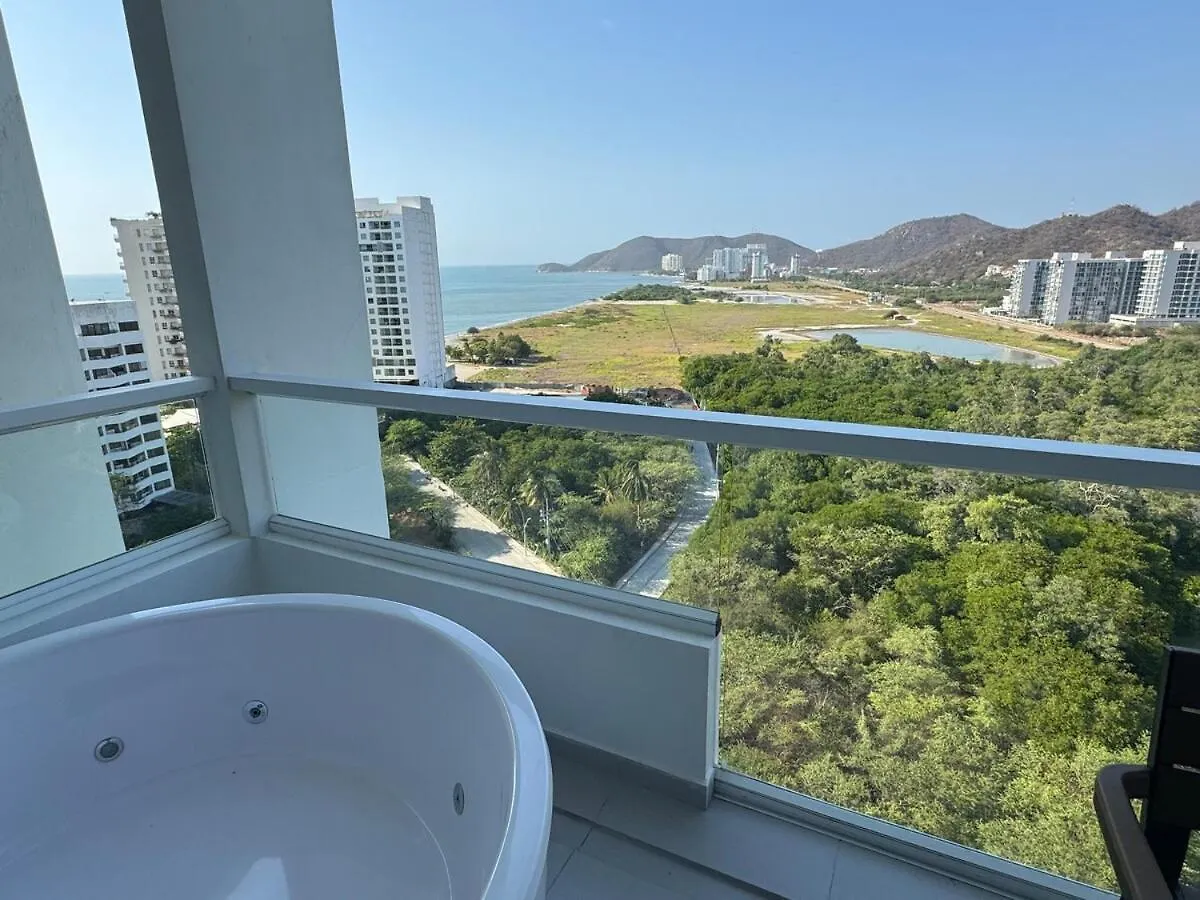 Suite Con Lujoso Jacuzzi, Piso 14 Y Vista Al Mar Santa Marta  Santa Marta (Magdalena)